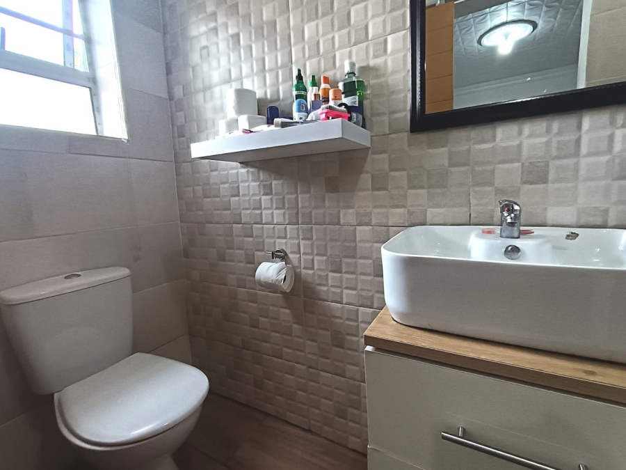 3 Bedroom Property for Sale in Parsonsvlei Eastern Cape